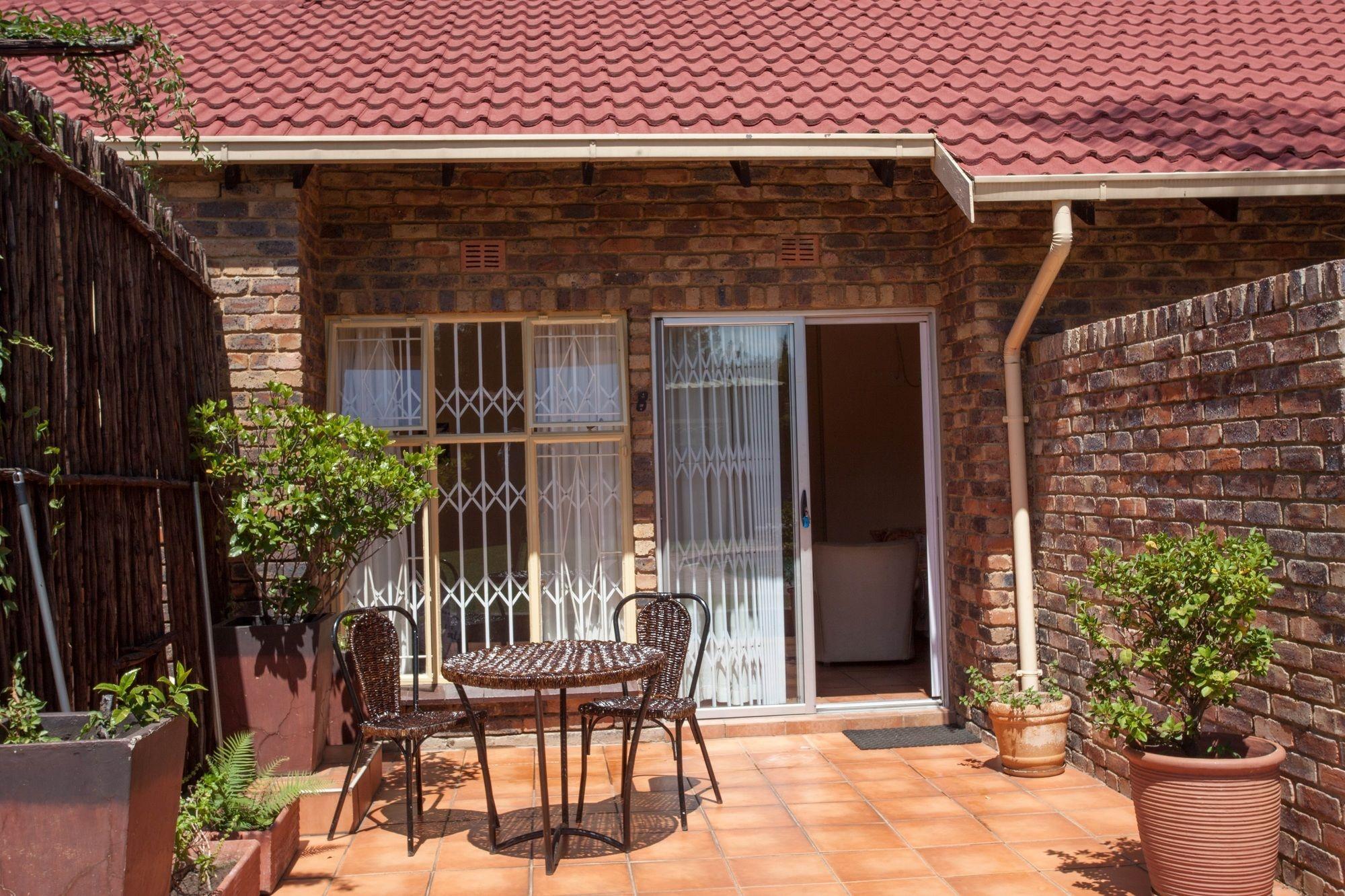 Serene Guest Manor Johannesburg Exterior photo